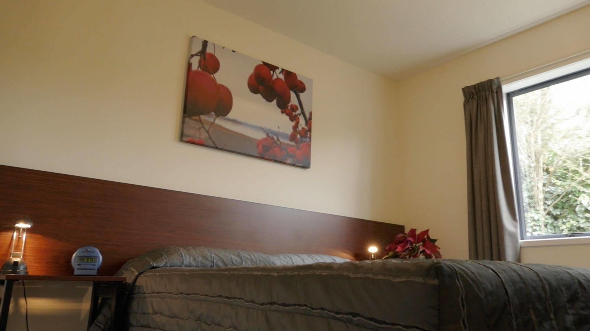 Sherborne Motor Lodge Christchurch Esterno foto